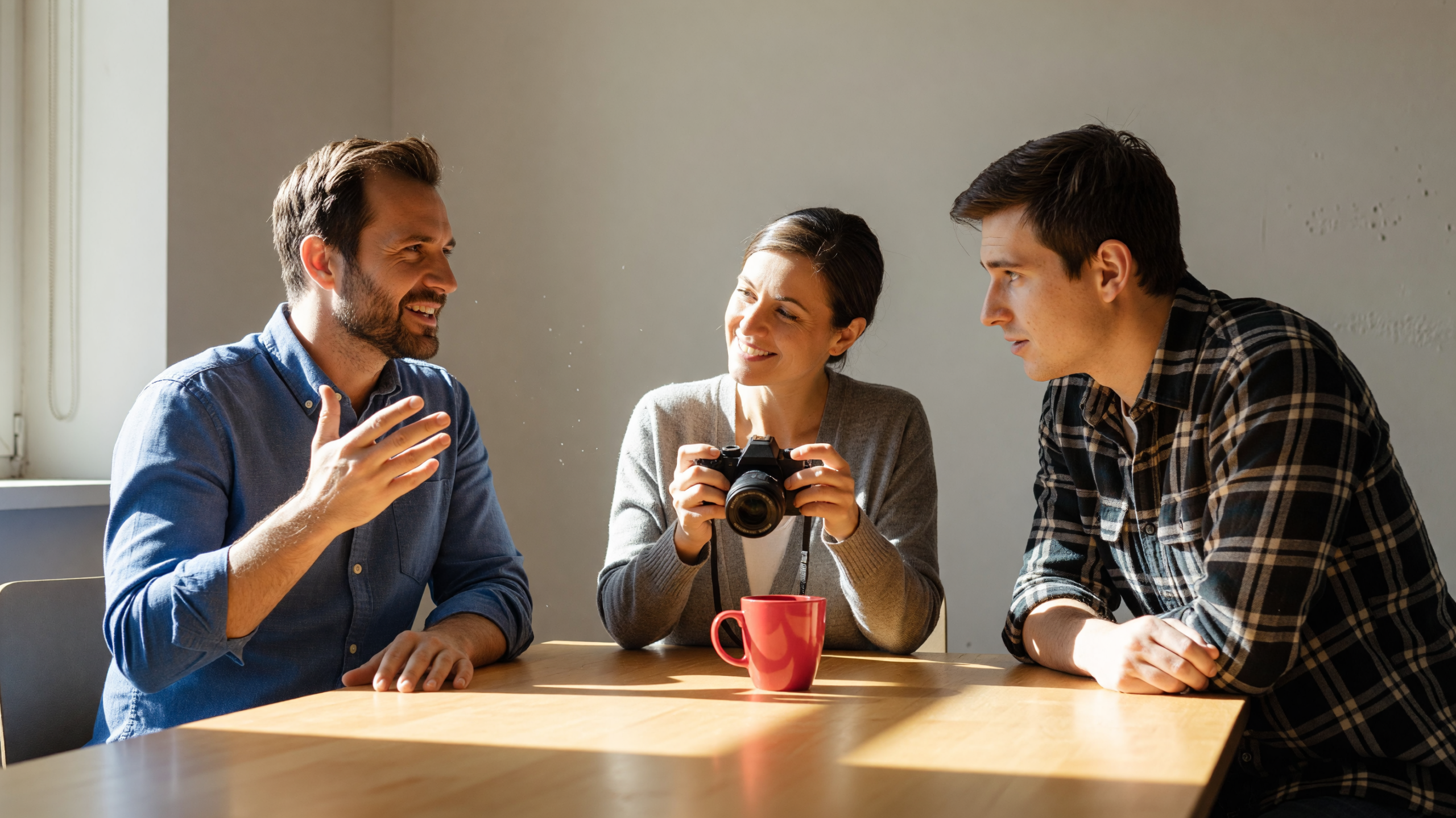 Quante persone gestione social azienda richiede: la squadra al lavoro